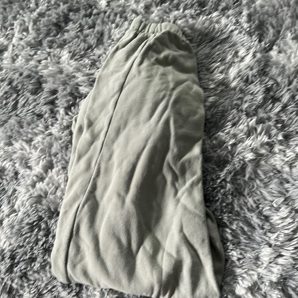 brandy melville rosa sweats - Picture 1 of 3